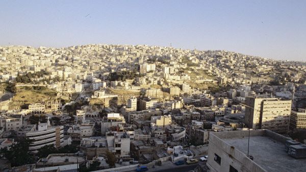 Три ракеты, выпущенные из Ирана, упали в Иордании