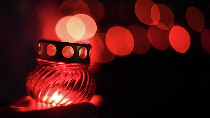 Во Франции на соревнованиях мотогонщик погиб после наезда другого участника