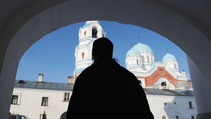 Монах рассказал, кому молиться о неверующих родственниках
